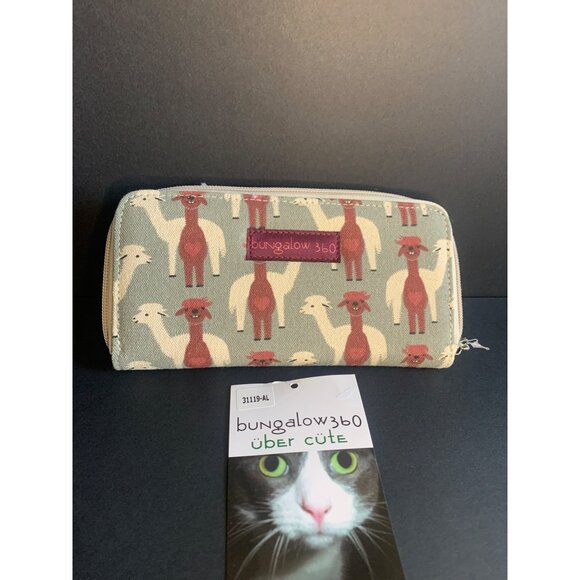 Bungalow 360 Alpaca Llama Design Zip Around Wallet - New - Picture 2 of 11